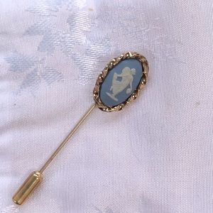 Wedgwood stickpin